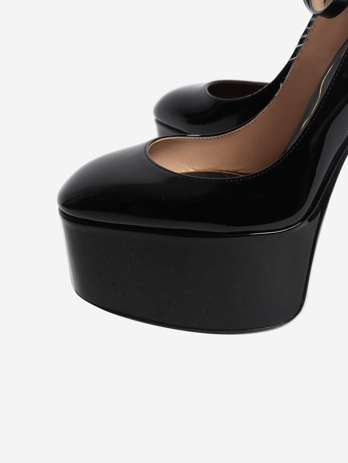 Black patent Tan-Go platform pumps - size EU 39