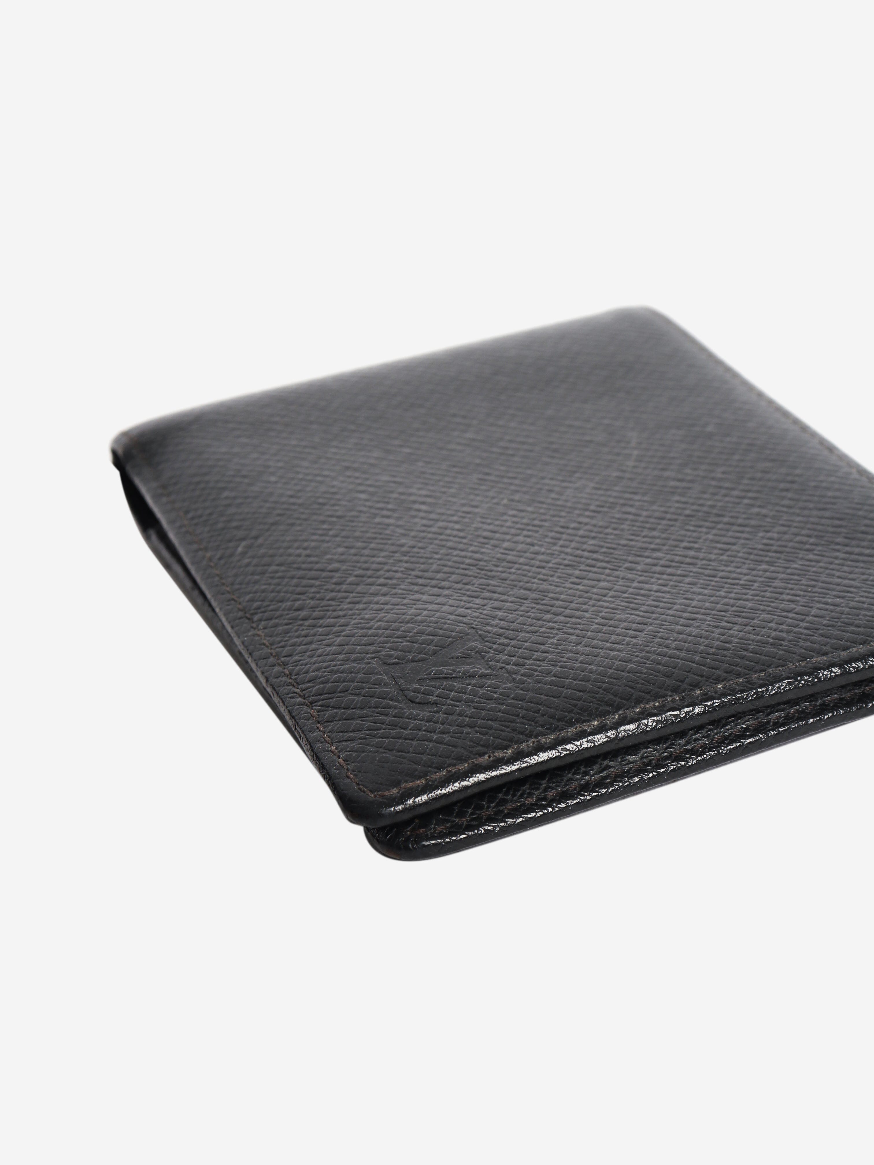 Black vintage 2002 leather bifold wallet Wallets, Purses & Small Leather Goods Louis Vuitton 
