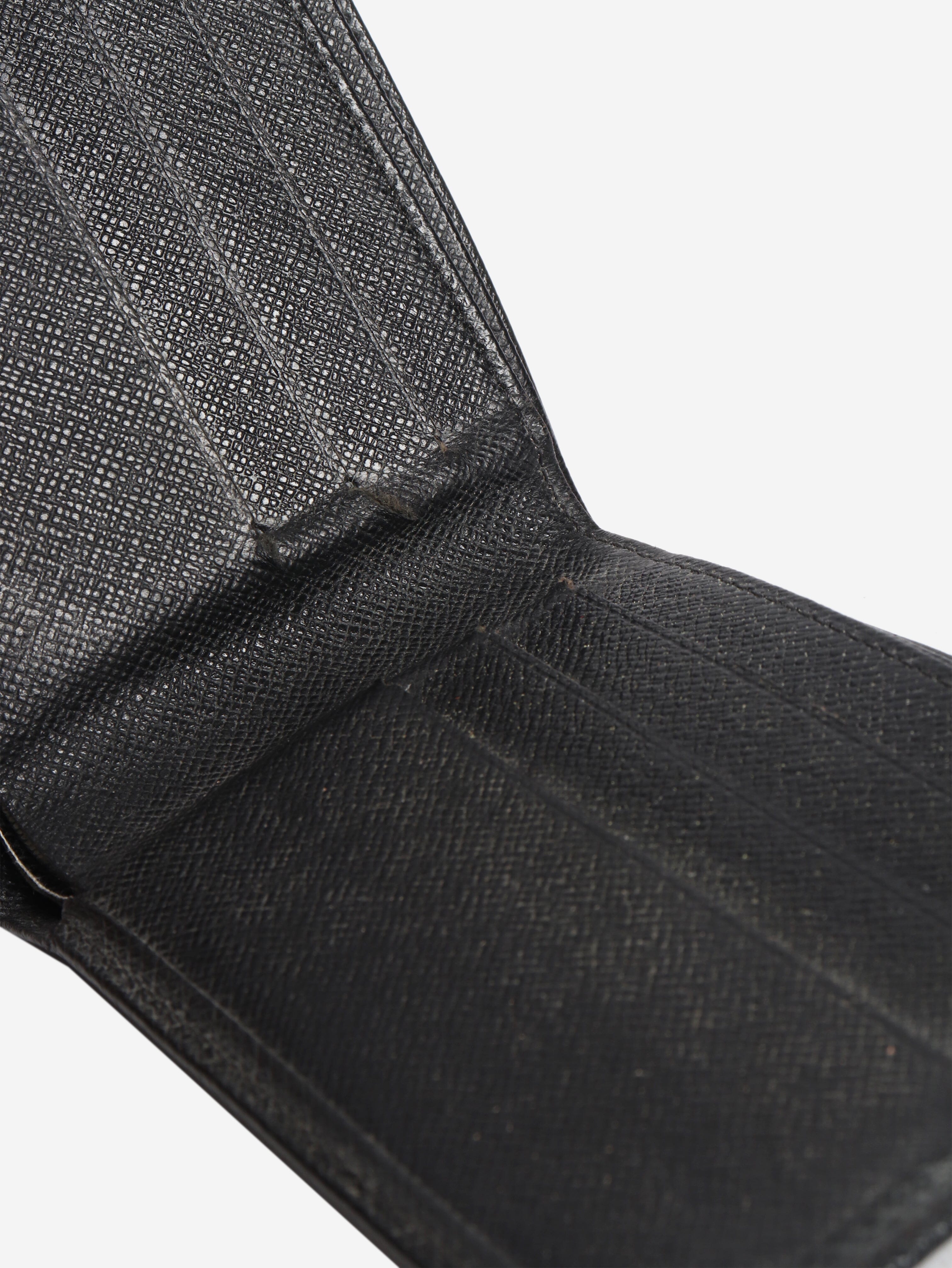 Black vintage 2002 leather bifold wallet Wallets, Purses & Small Leather Goods Louis Vuitton 