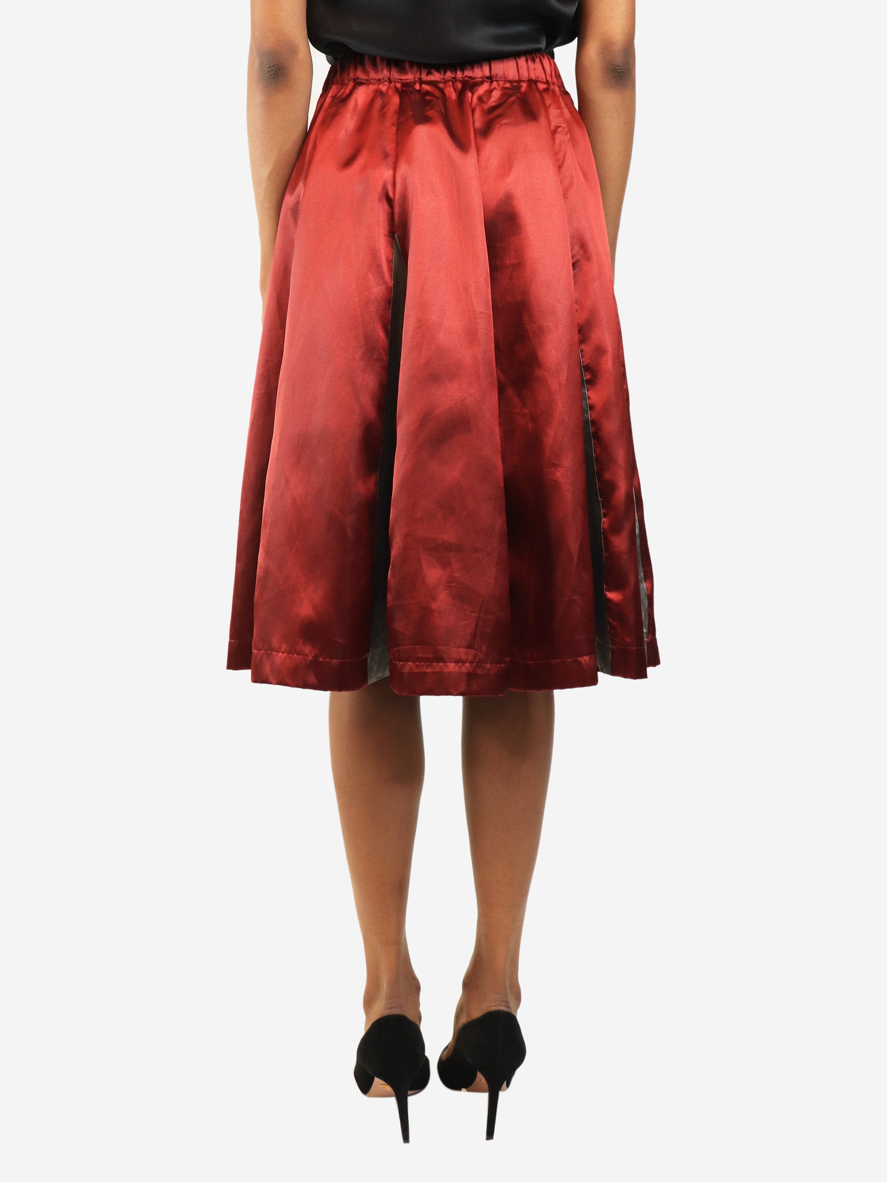 Red and grey satin midi skirt - size XS