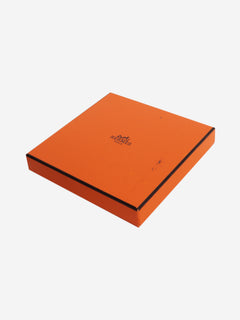 Orange Mallion pendant necklace