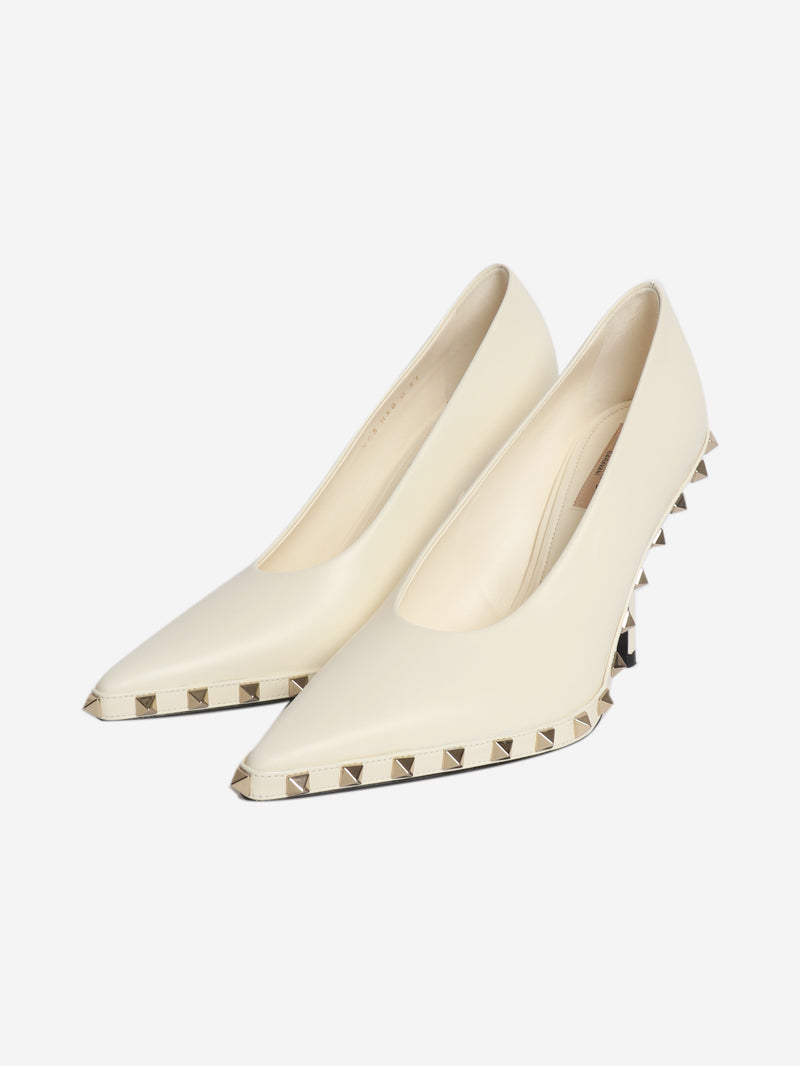 Cream Rockstud leather pumps - size EU 37