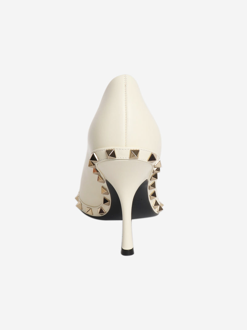 Cream Rockstud leather pumps - size EU 37