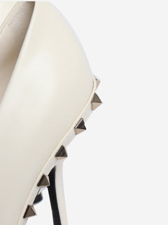 Cream Rockstud leather pumps - size EU 37
