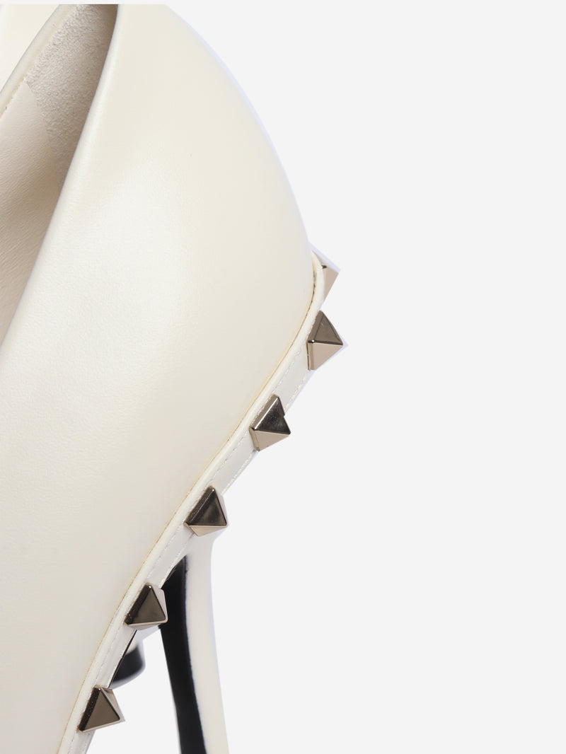 Cream Rockstud leather pumps - size EU 37