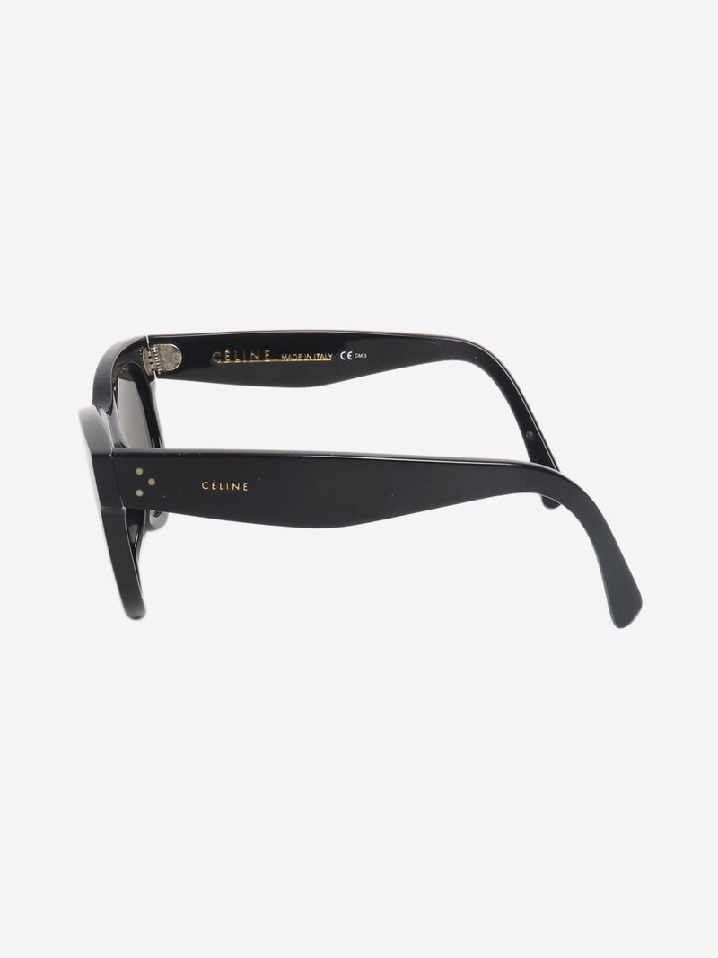 Black round-frame sunglasses