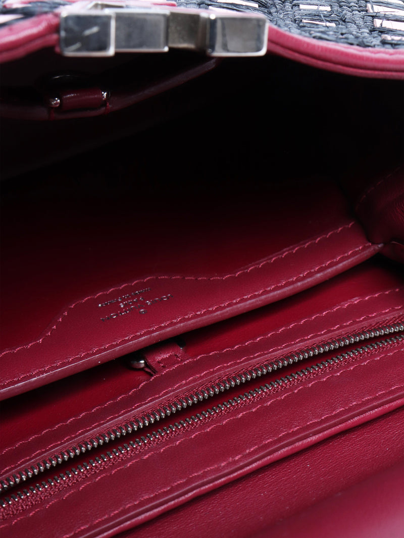 Louis Vuitton Shoulder bags - size Shoulder bags Louis Vuitton 