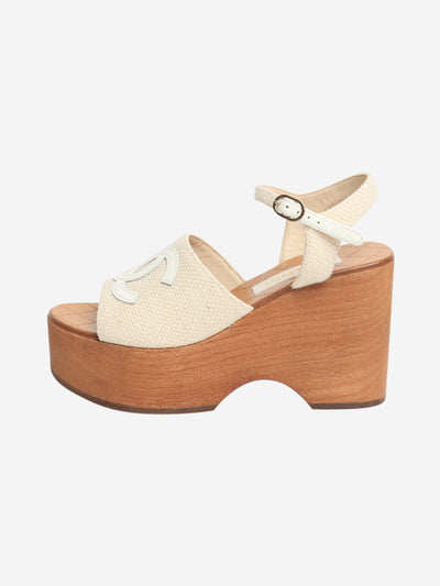 Cream platform CC wedges - size EU 38 (UK 5) Heels Chanel 