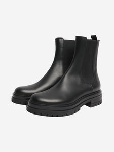 Gianvito Rossi Black Chelsea leather ankle boots - size EU 40
