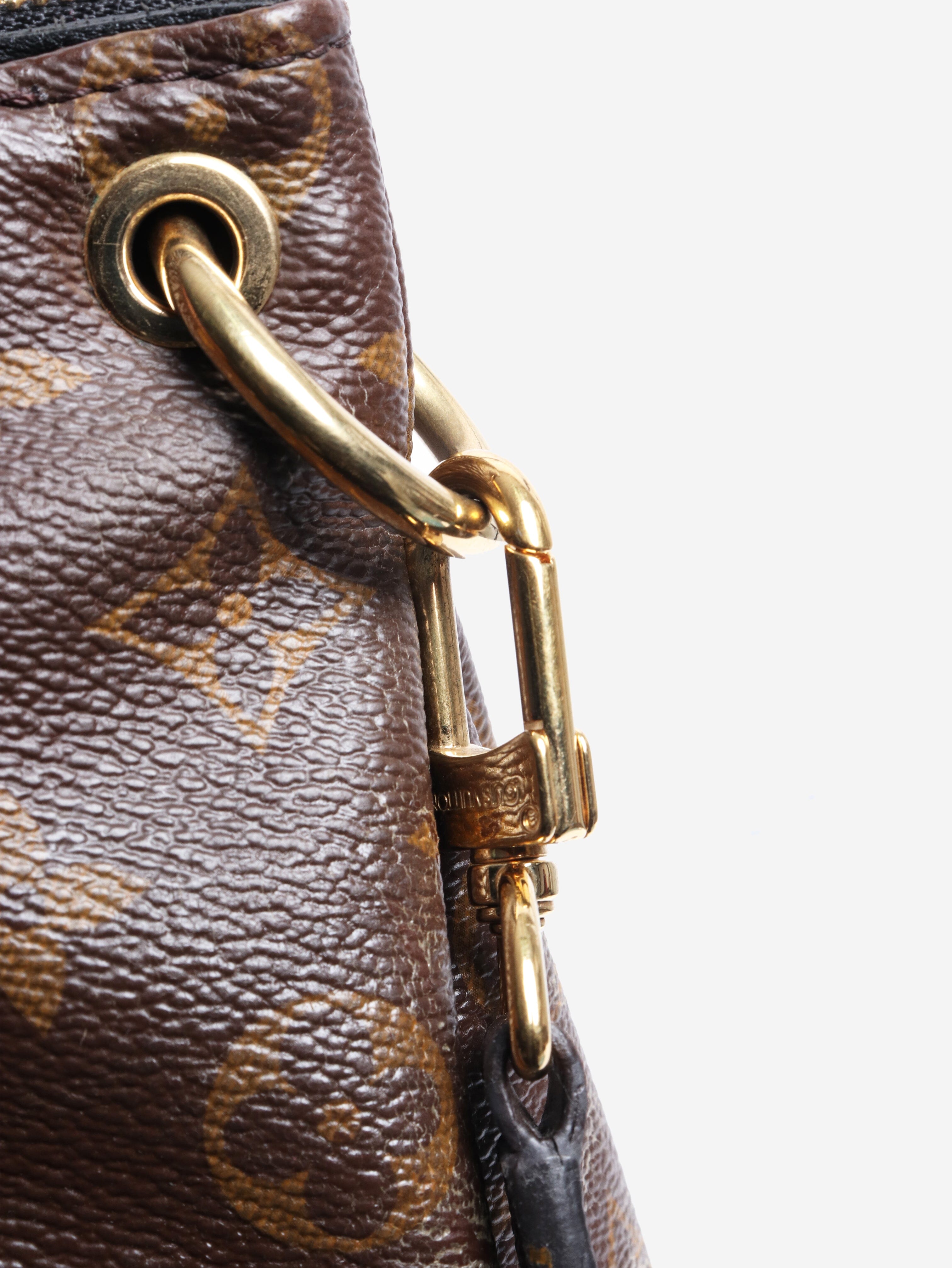 Louis Vuitton Shoulder bags - size Shoulder bags Louis Vuitton 