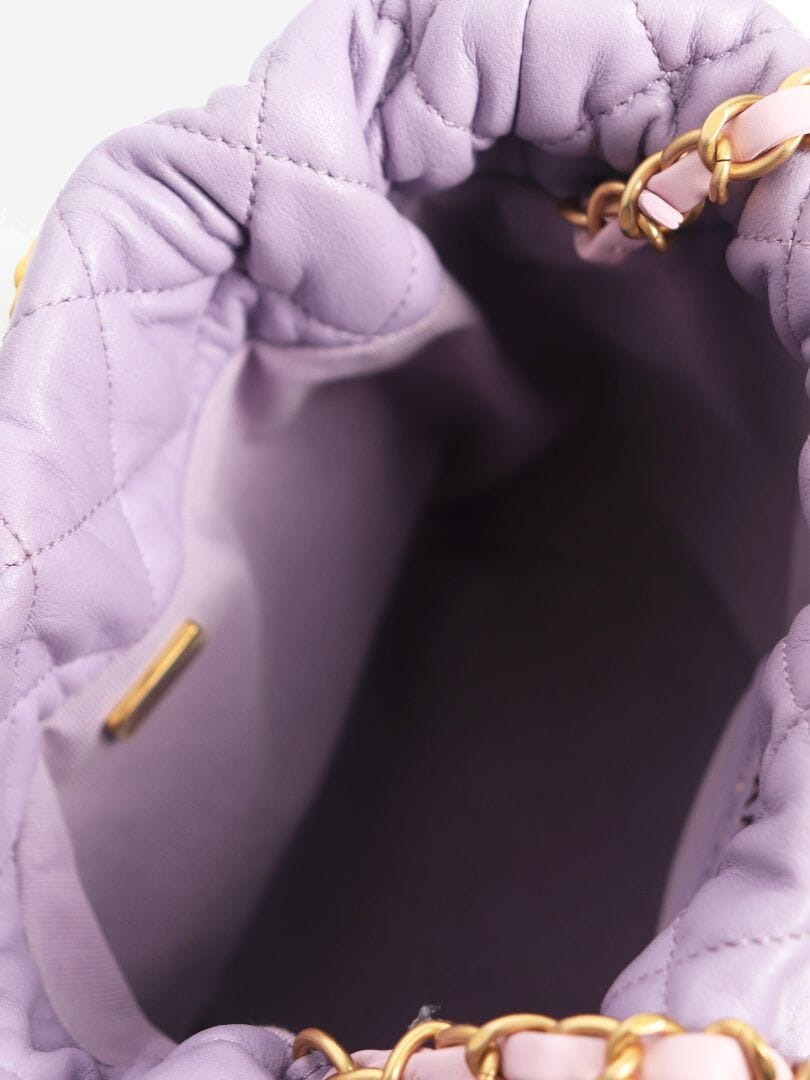 Chanel pre-owned purple 2024 small CC diamond-quilted bucket bag