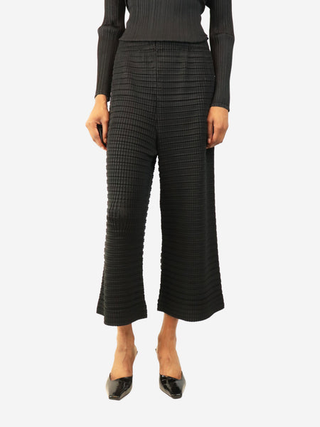 Black pleated trousers - size M product image
