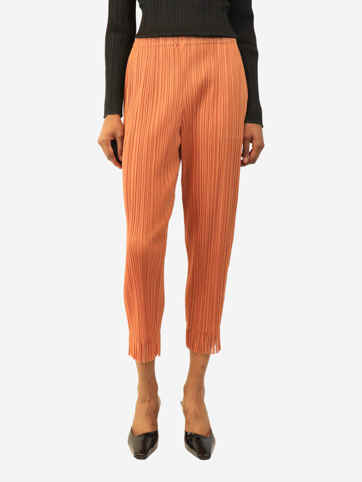 Burnt orange fringe-hem pleated trousers - size S