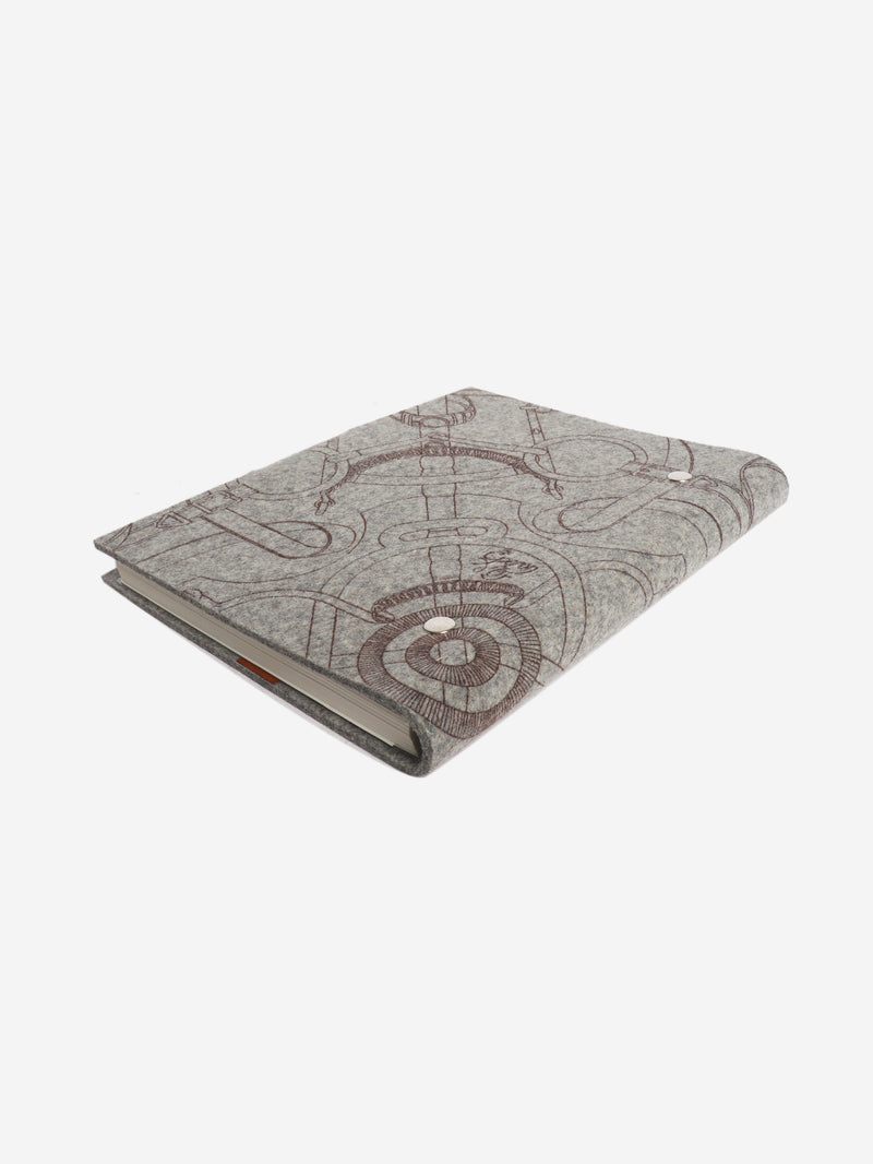 Grey Eperon d’Or felt notebook