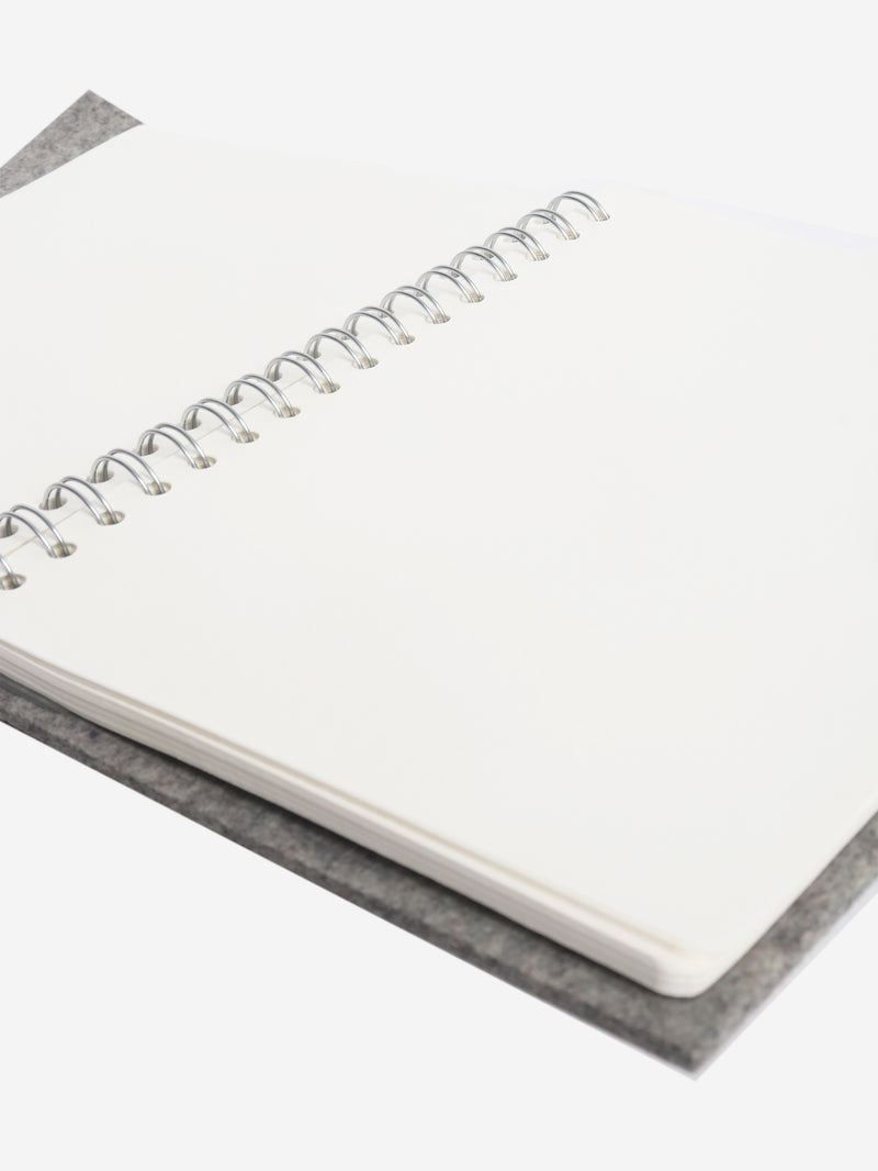 Grey Eperon d’Or felt notebook