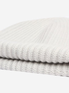Crimson Light grey cashmere beanie