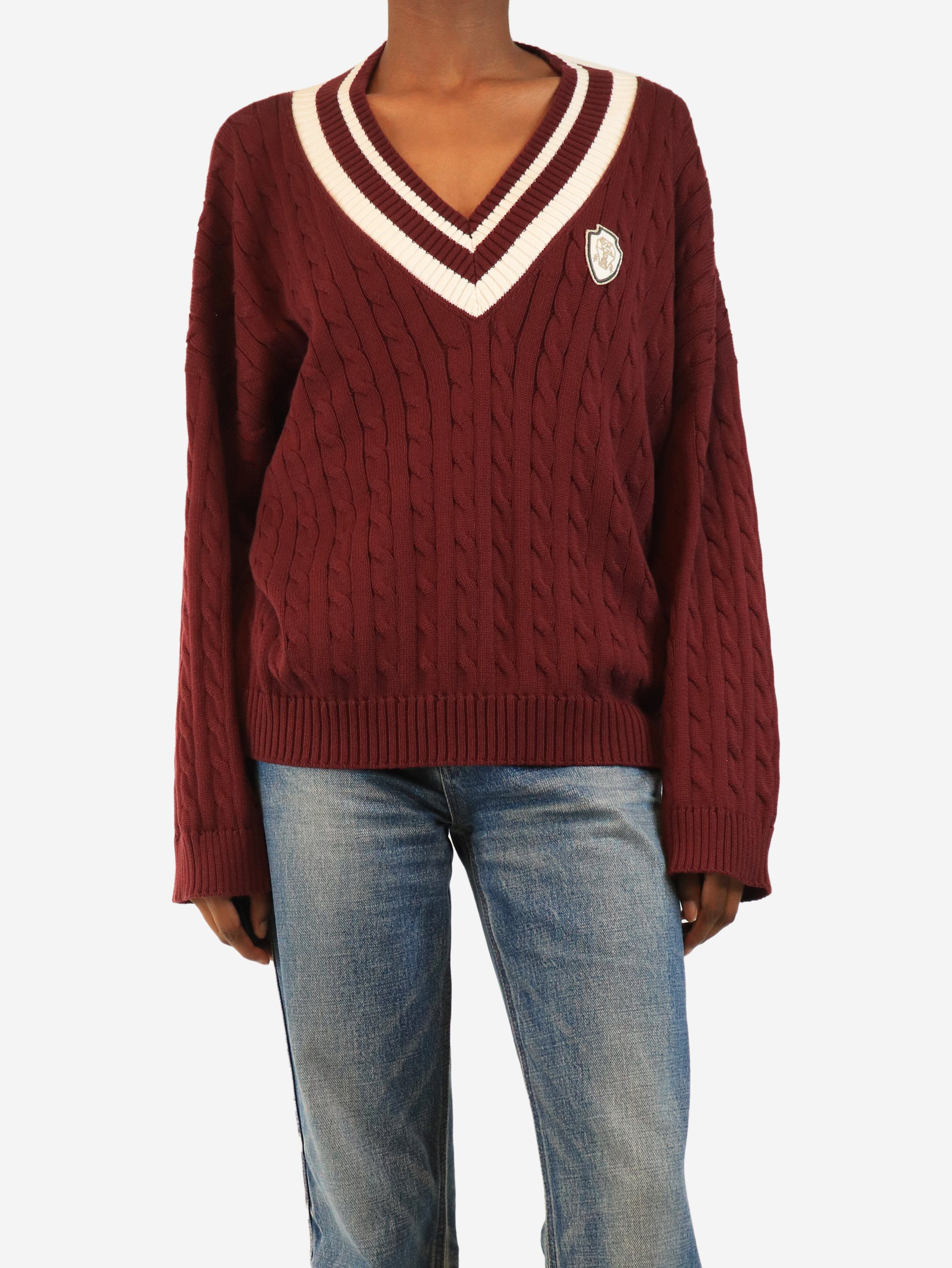 Burgundy cable-knit cricket jumper - size S