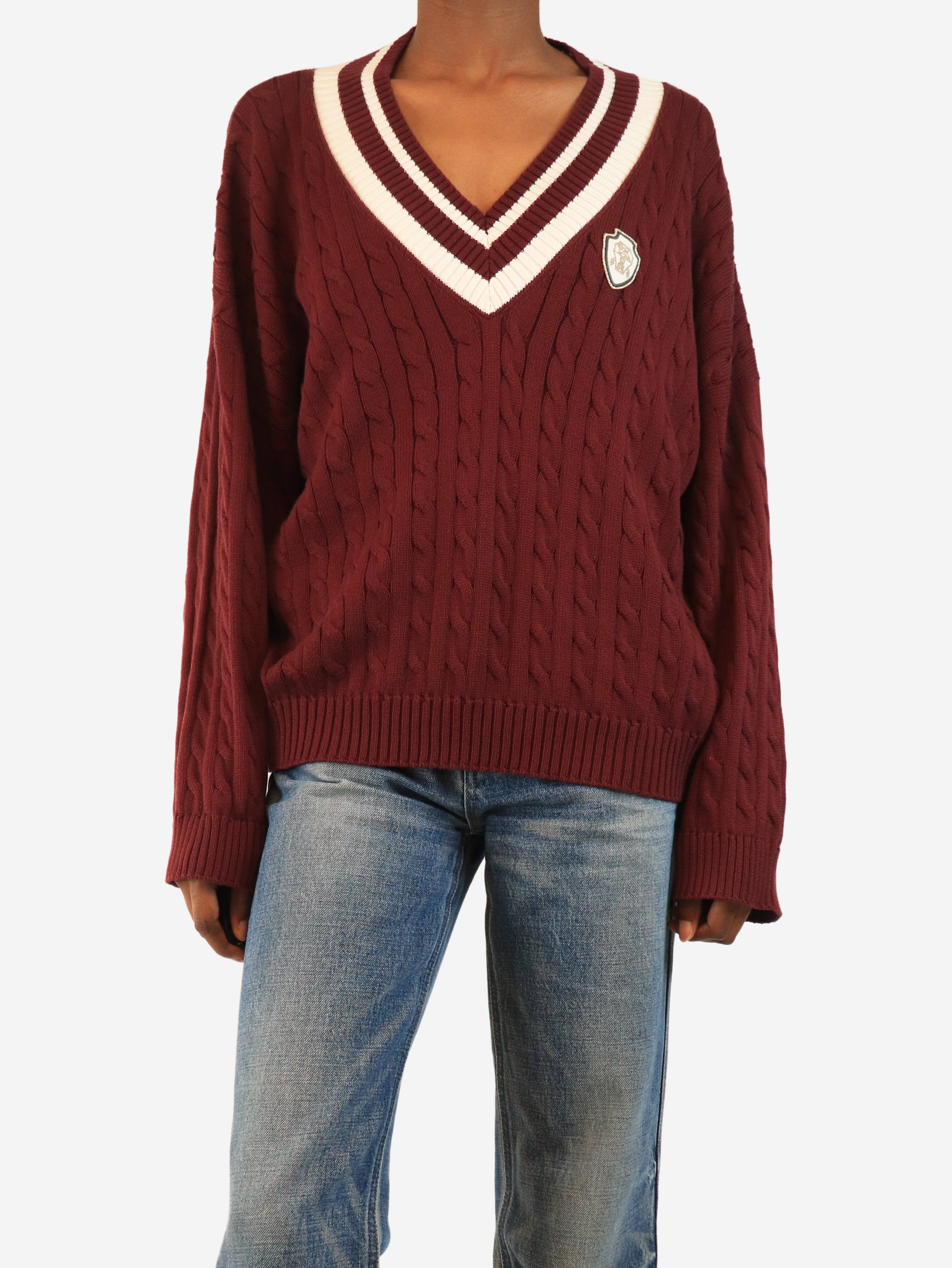 Burgundy cable-knit cricket jumper - size S