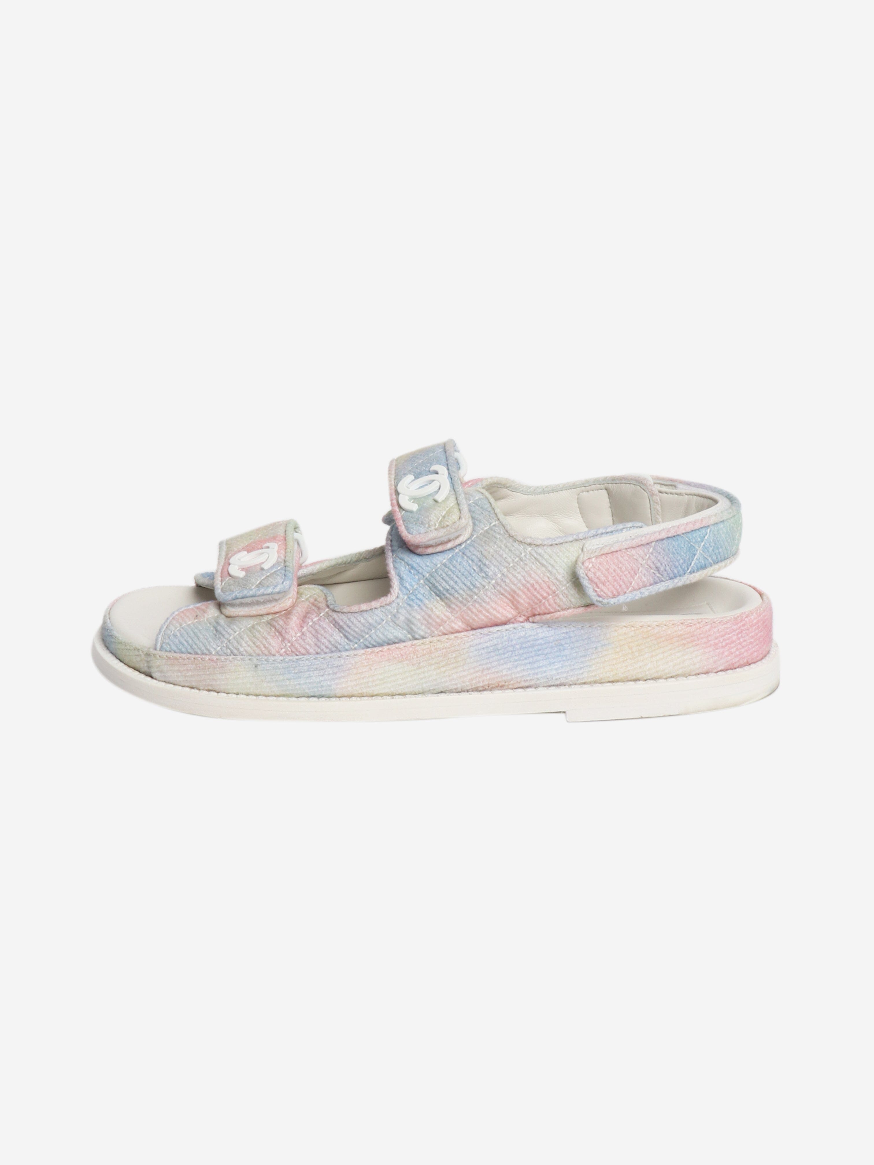 Multicolour Cruise 2022 pastel quilted sandals - size EU 37.5 Flat Sandals Chanel 
