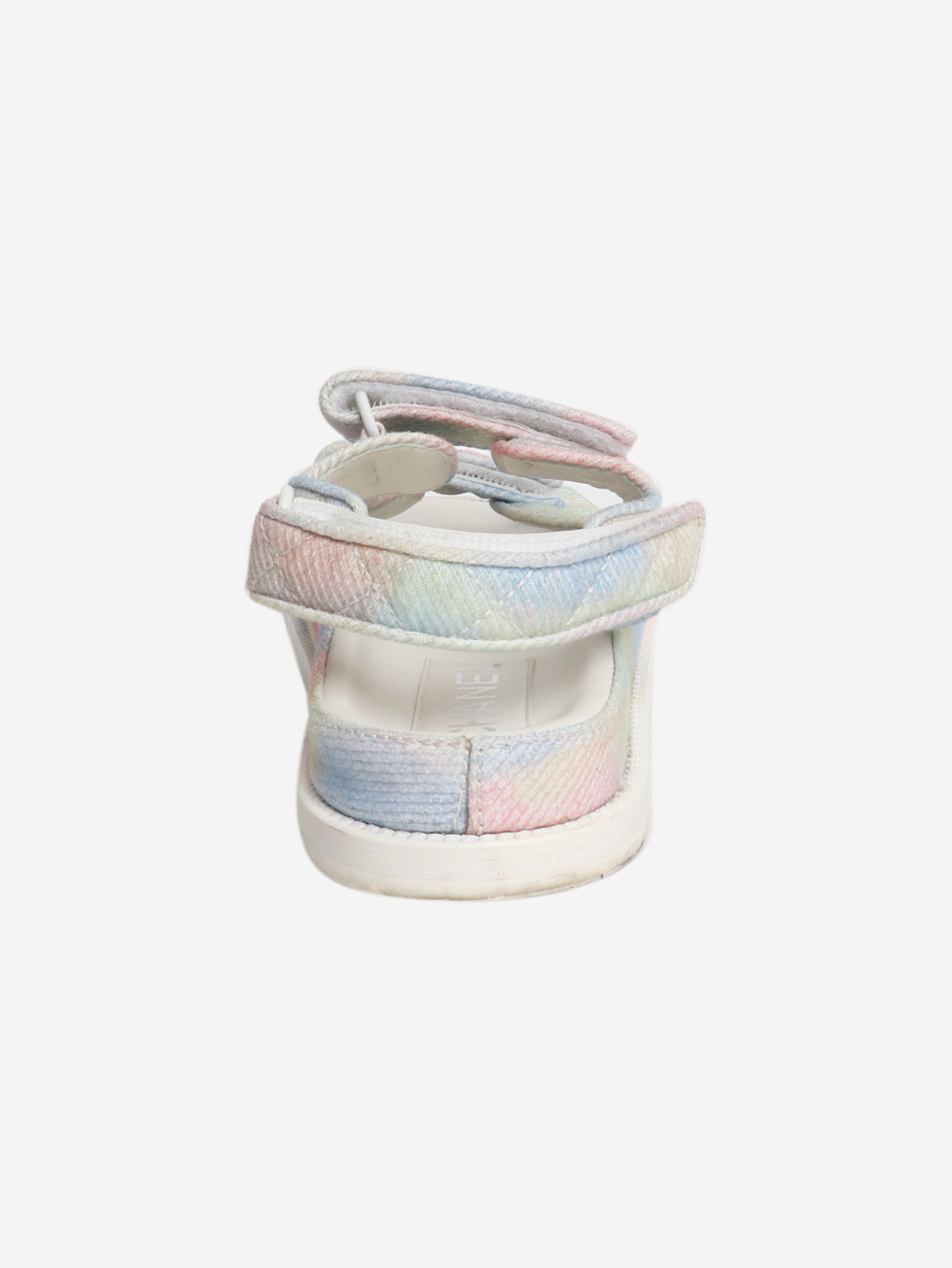 Multicolour Cruise 2022 pastel quilted sandals - size EU 37.5 Flat Sandals Chanel 