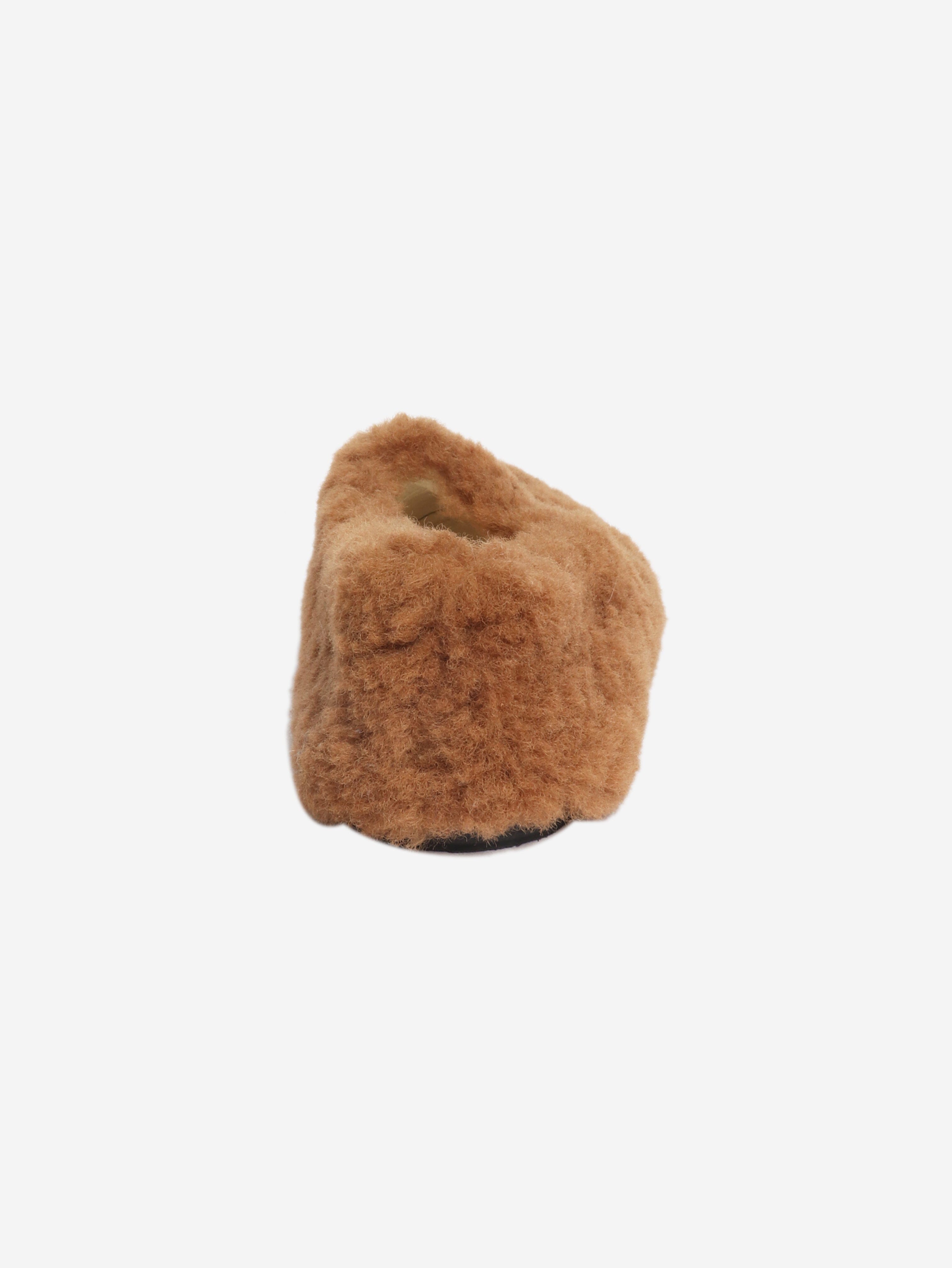 Camel Resort 2018 shearling slippers - size EU 37 Flat Shoes Celine 