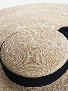 Neutral oversized raffia hat