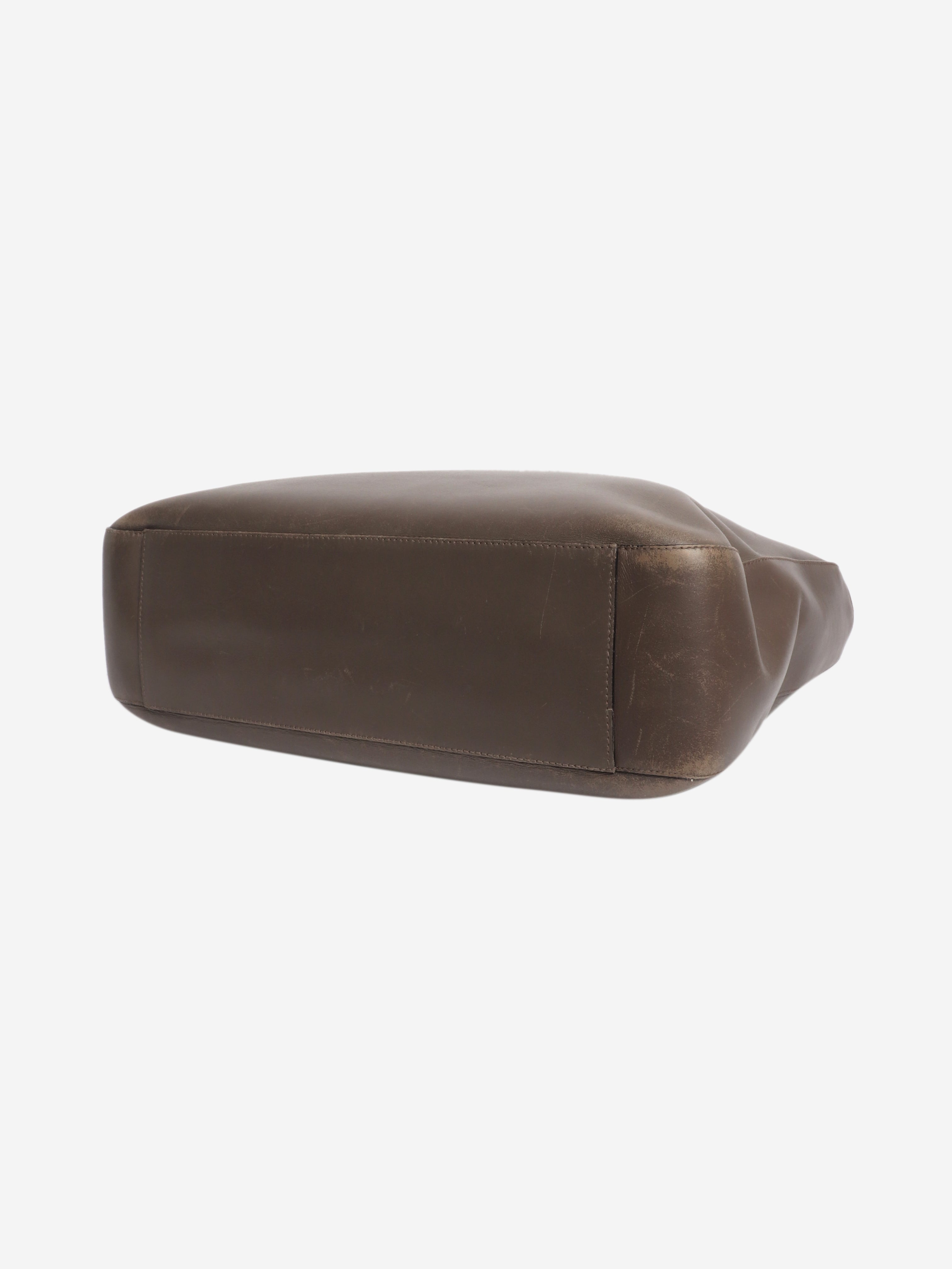 Brown vintage leather shoulder bag