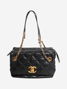 Black 2011 lambskin retro chain Accordion flap bag Shoulder bags Chanel 