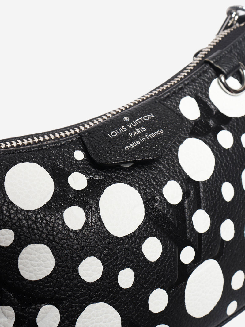 Black and white 2023 polka dot Easy Pouch on Strap bag