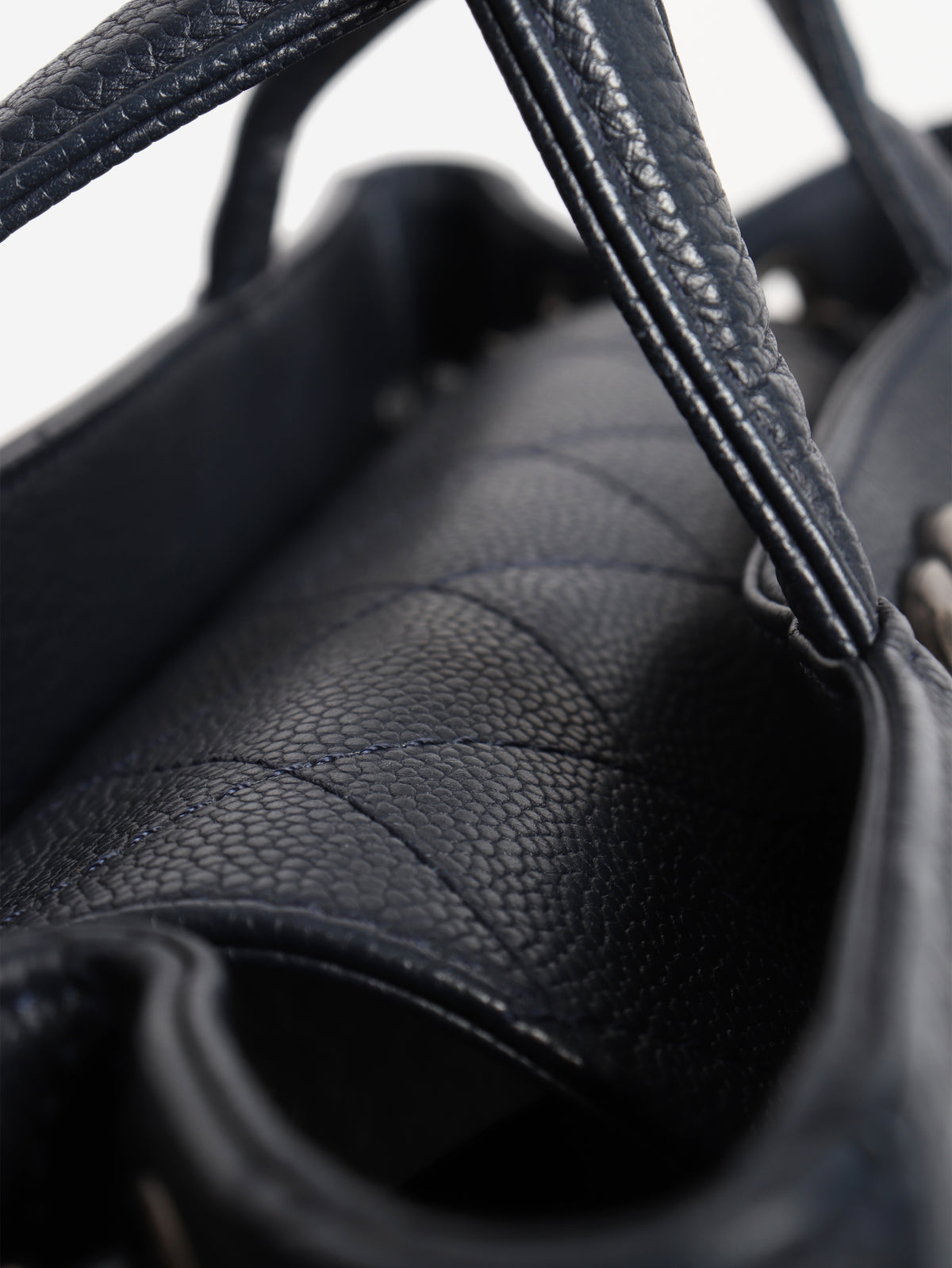 Navy 2014 caviar Executive tote