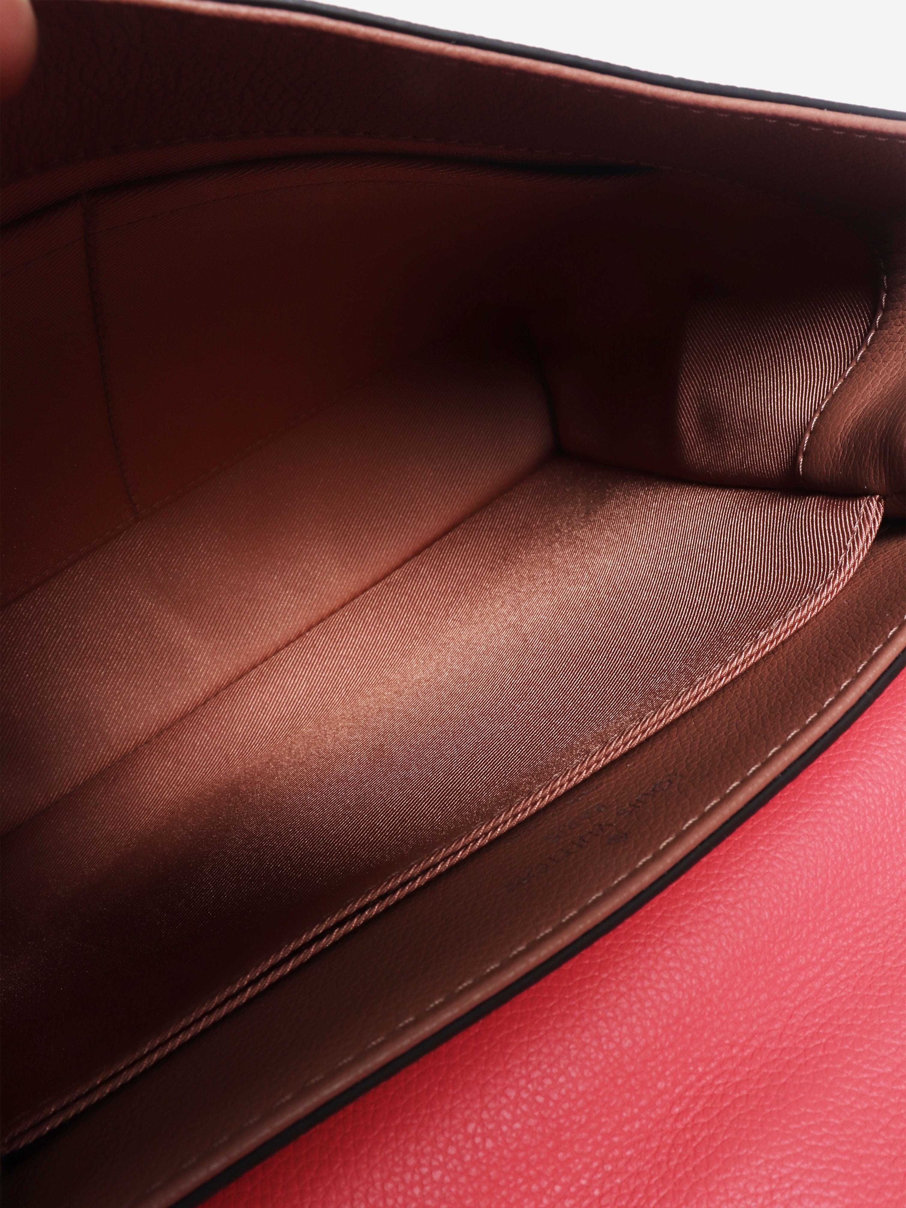 Pink 2016 Lockme leather shoulder bag Bags Louis Vuitton 