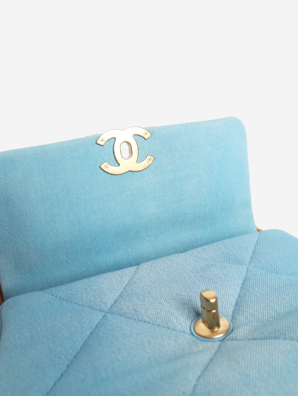 Blue ombre denim quilted 19 shoulder bag