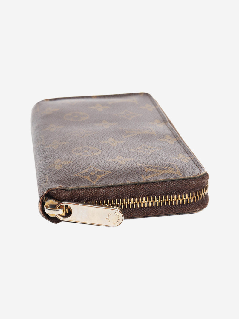 Brown Monogram zippy wallet