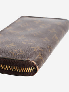 Brown Monogram zippy wallet