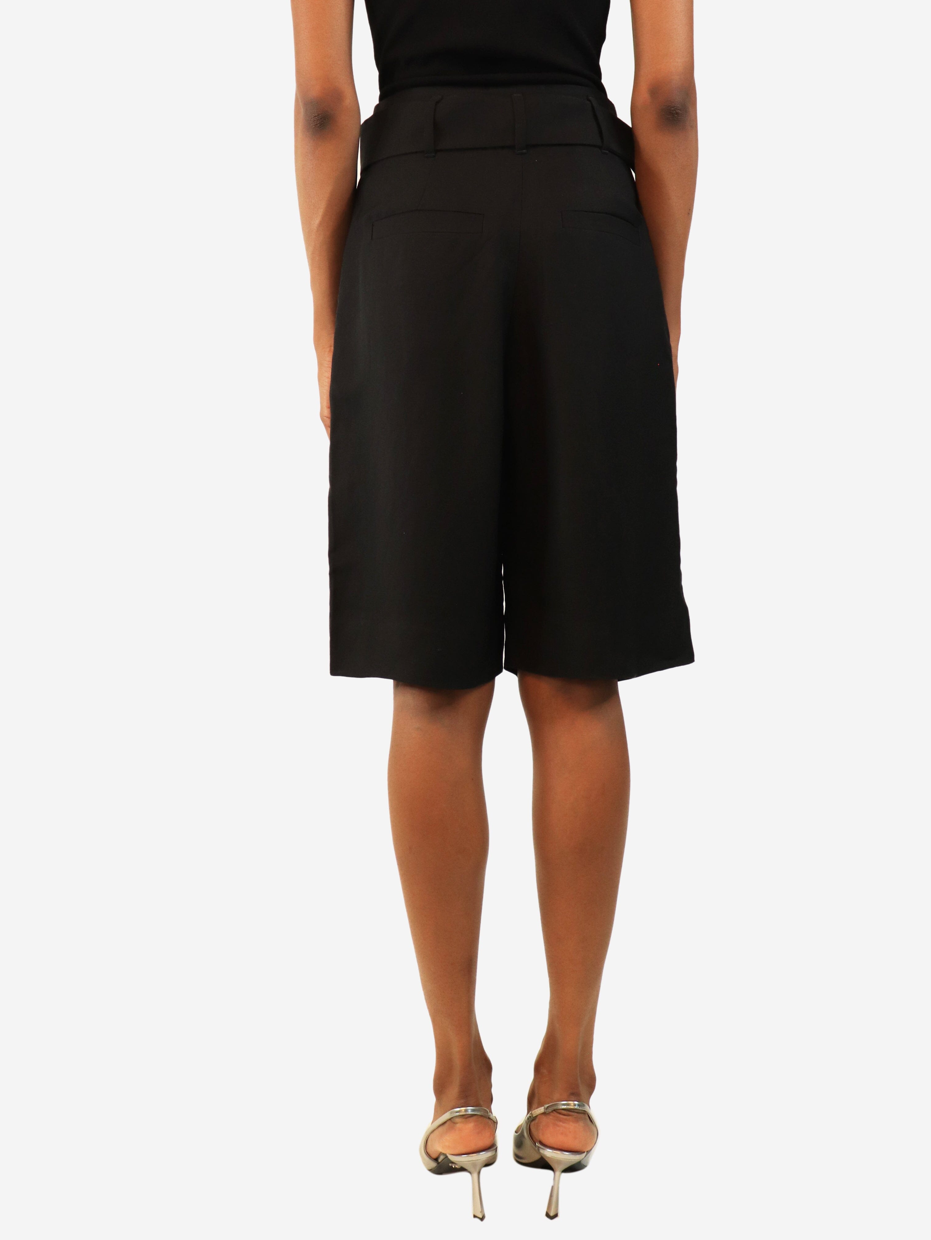 Black pleated shorts - size UK 6 Shorts Brunello Cucinelli 