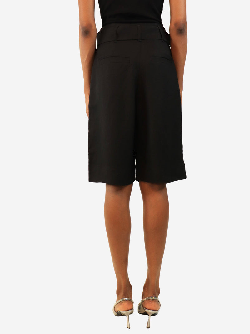 Black pleated shorts - size UK 6 Shorts Brunello Cucinelli 