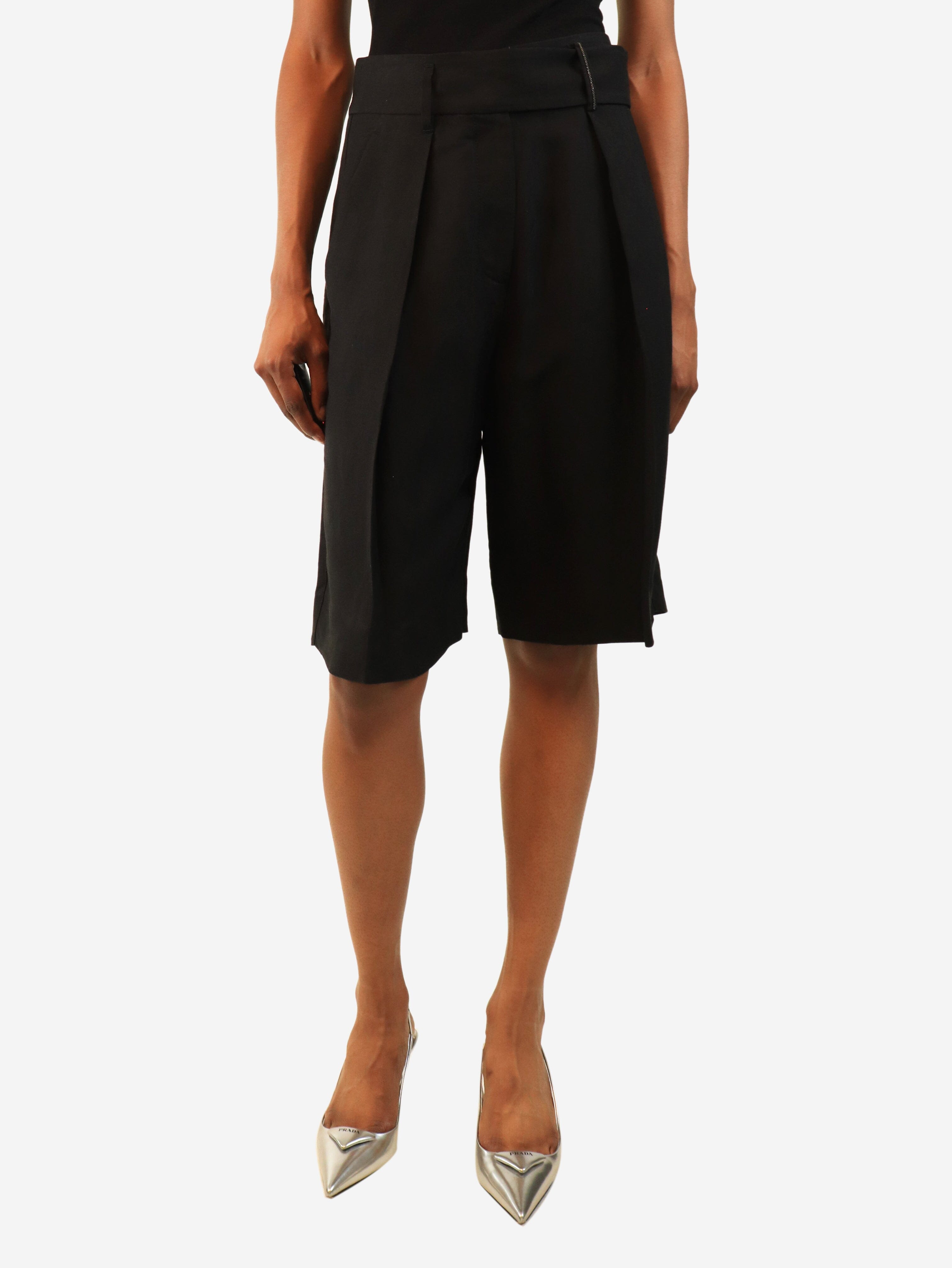 Black pleated shorts - size UK 6 Shorts Brunello Cucinelli 