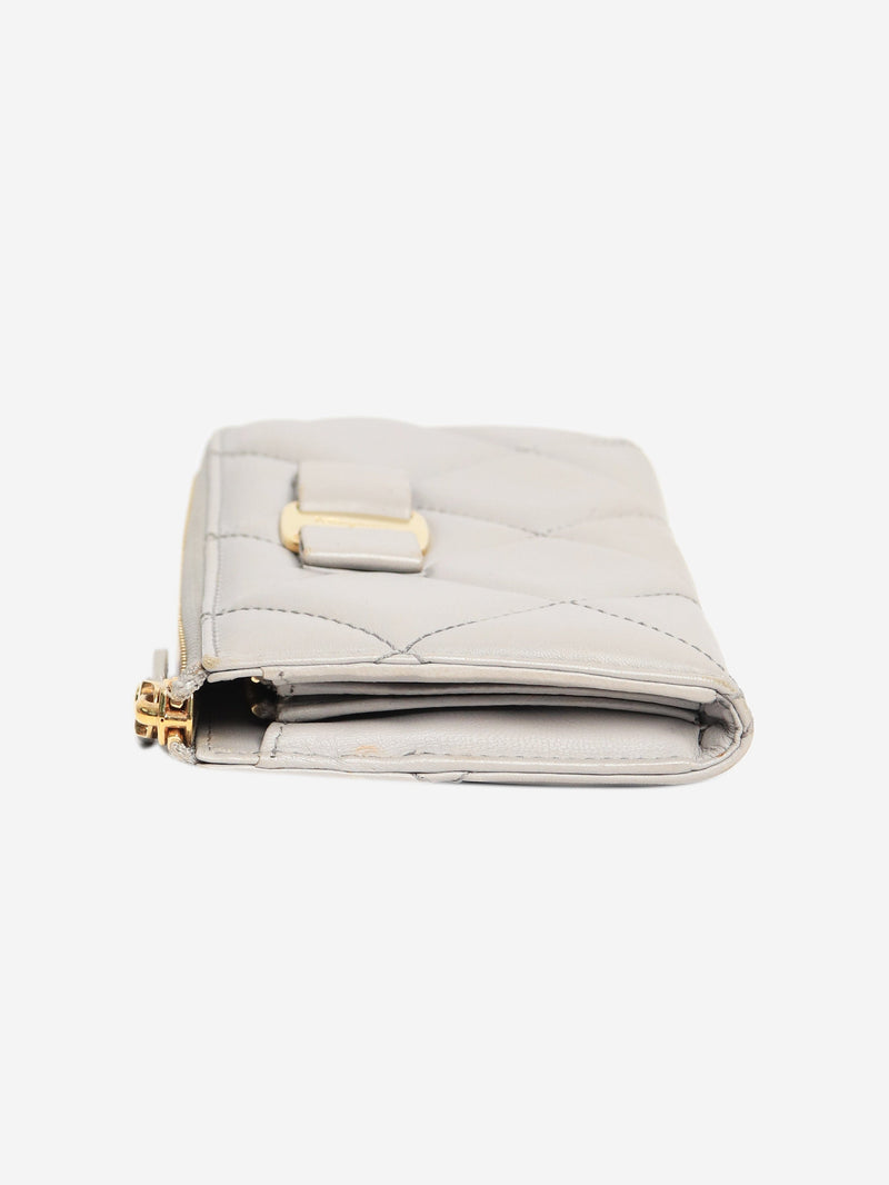 Grey leather quilted wallet Wallets, Purses & Small Leather Goods Salvatore Ferragamo 
