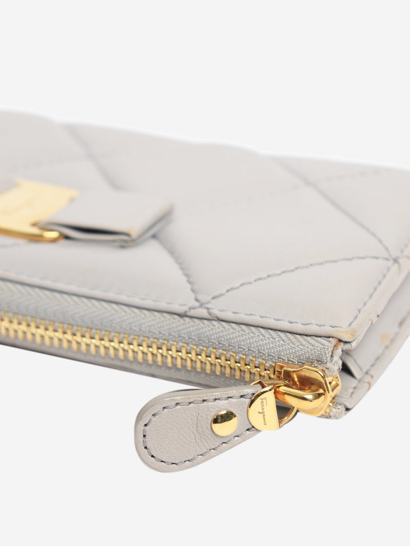 Grey leather quilted wallet Wallets, Purses & Small Leather Goods Salvatore Ferragamo 