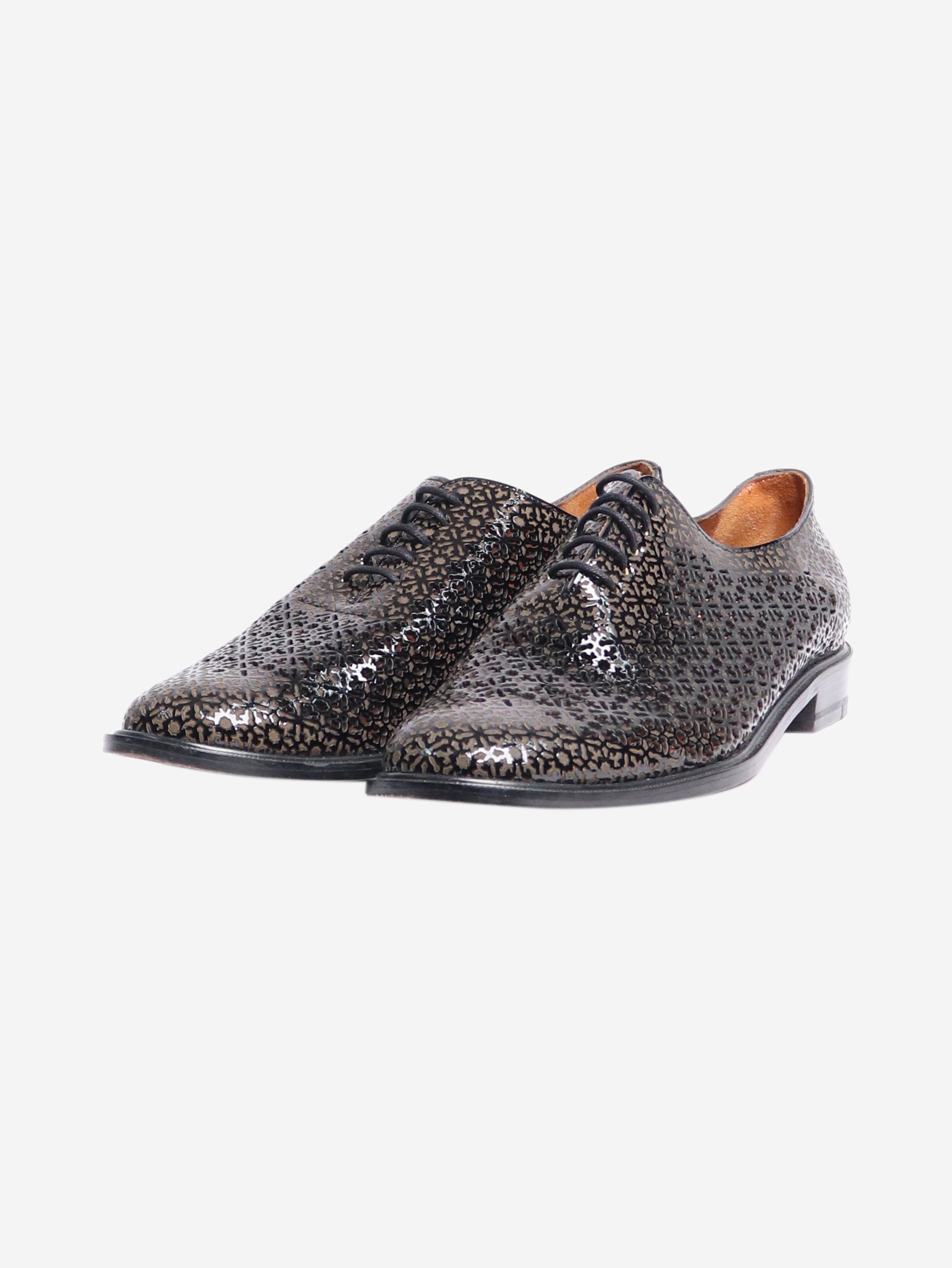 Black patent laser-cut shoes - size EU 37 Flat Shoes Clergerie 