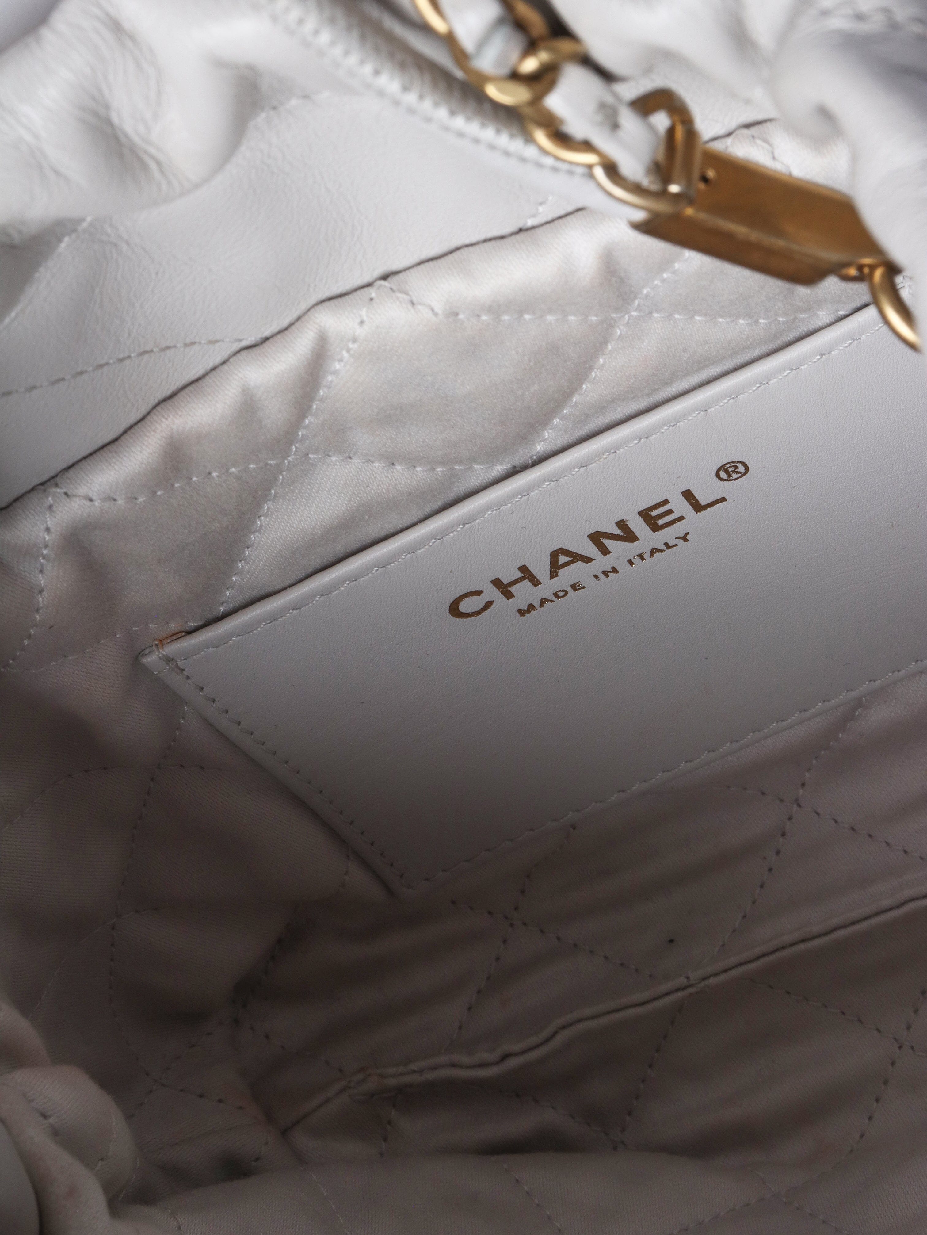 Pale grey 22 shiny calfskin quilted bag Cross-body bags Chanel 