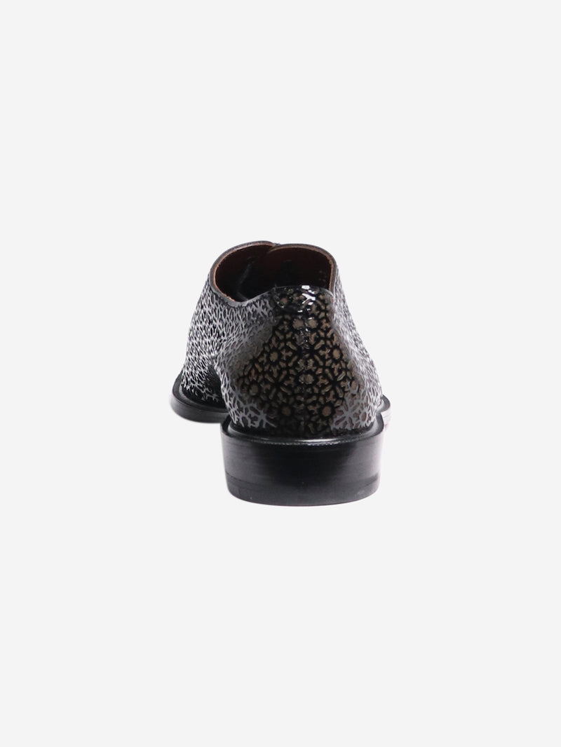 Black patent laser-cut shoes - size EU 37 Flat Shoes Clergerie 
