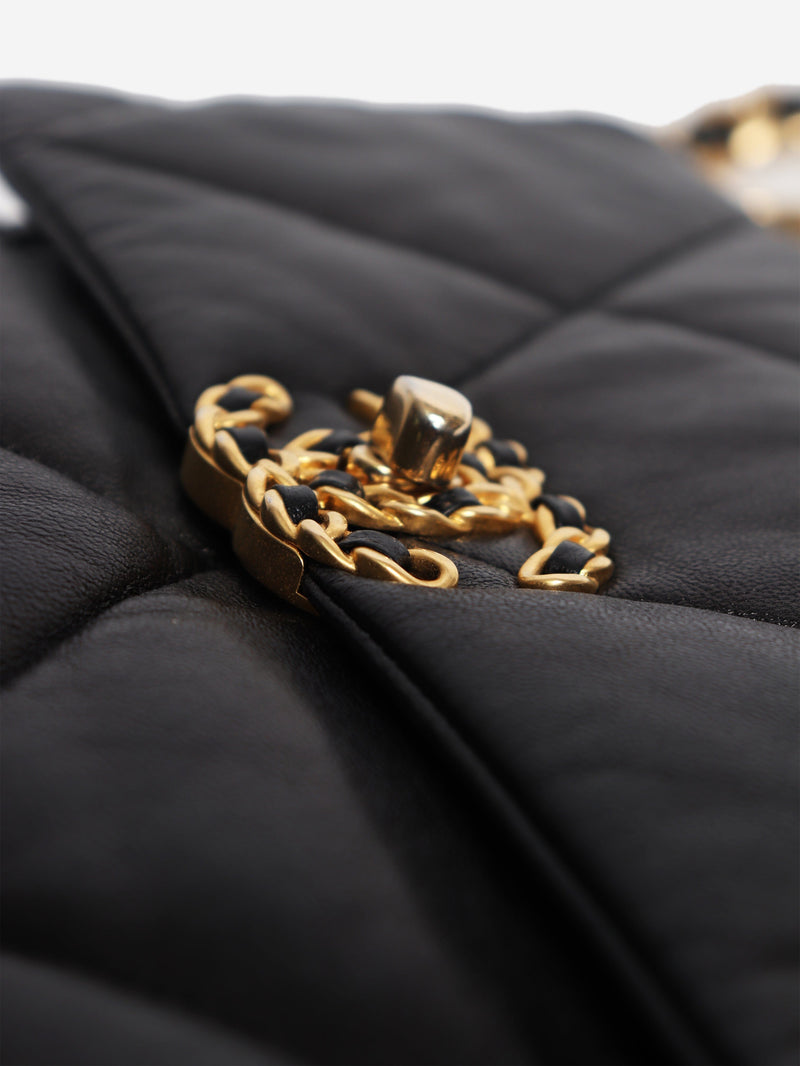 Black 19 lambskin quilted chain shoulder bag Shoulder bags Chanel 