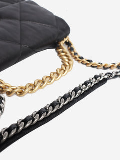 Black 19 lambskin quilted chain shoulder bag Shoulder bags Chanel 