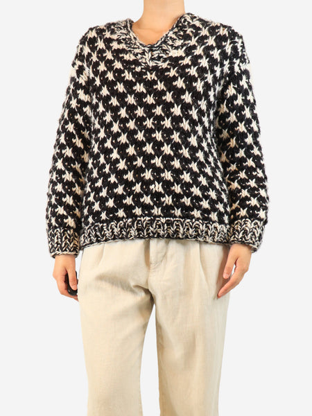 Black and white chunky heavyweight jumper - size S product image