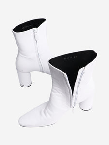 Balenciaga White Oval leather ankle boots - size EU 40