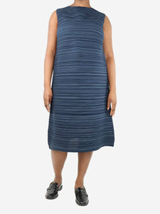 Pleats Please Blue sleeveless oversized pleated tunic - size