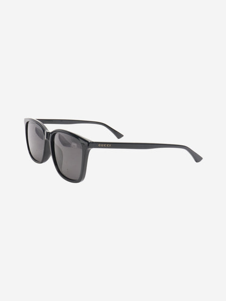 Black square sunglasses alternate image