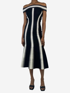 Alexander McQueen Black off-shoulder printed fitted midi dress - size