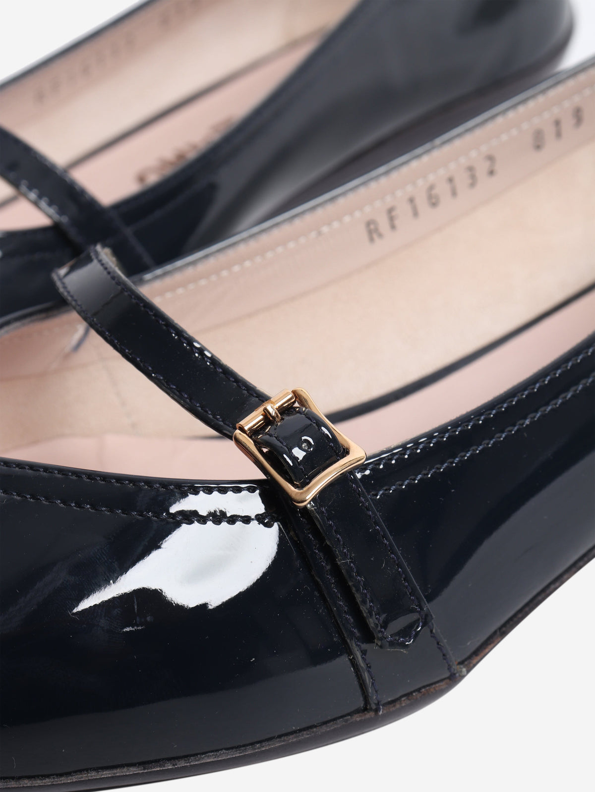 Navy Audrey patent flats - size EU 39.5 Flat Shoes Salvatore Ferragamo 
